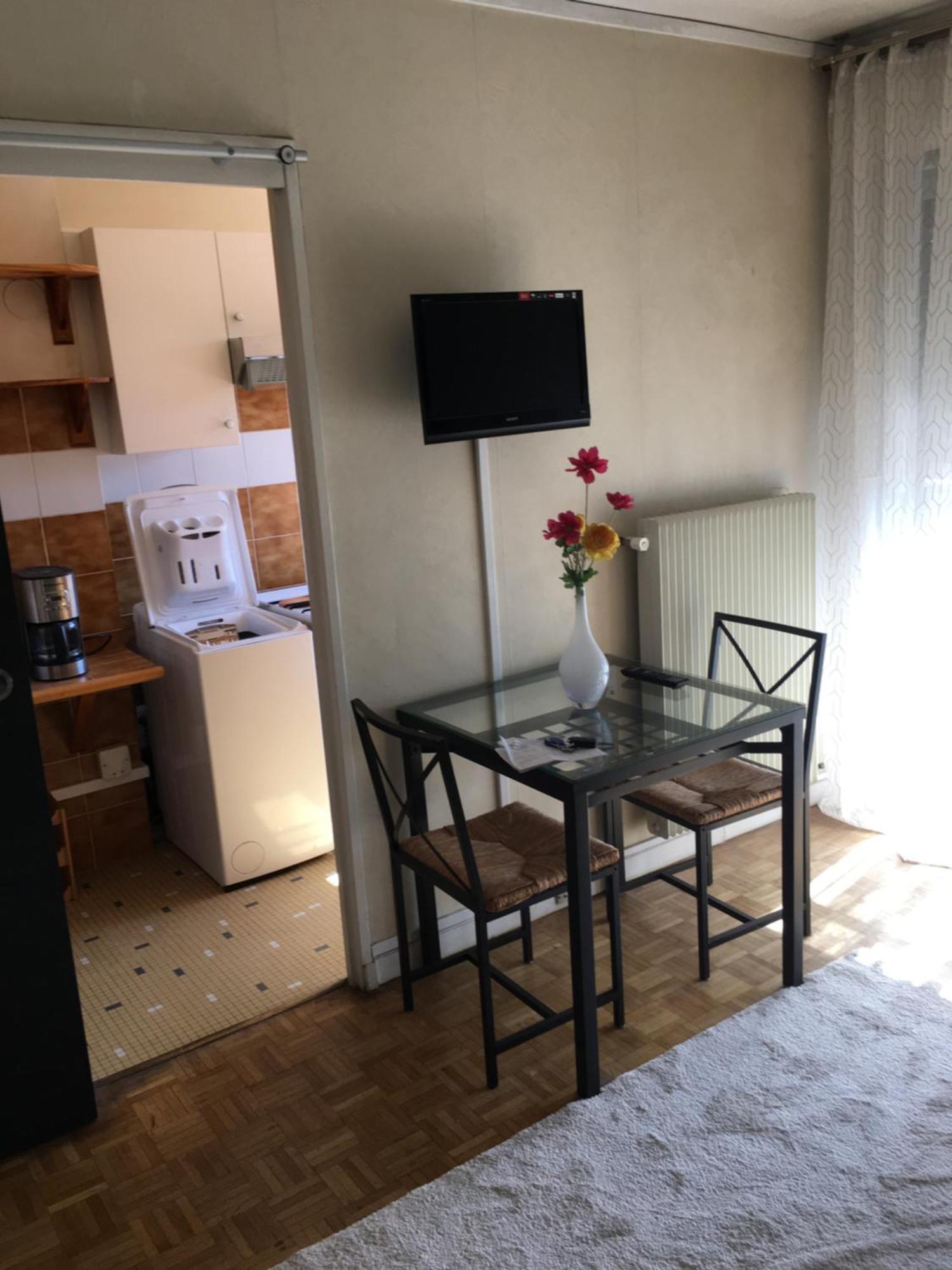 Apartmán Studio Meuble Charenton-le-Pont Exteriér fotografie
